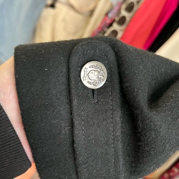 GAP Fishermans, jacket, or pageboy - Picture 11 of 11